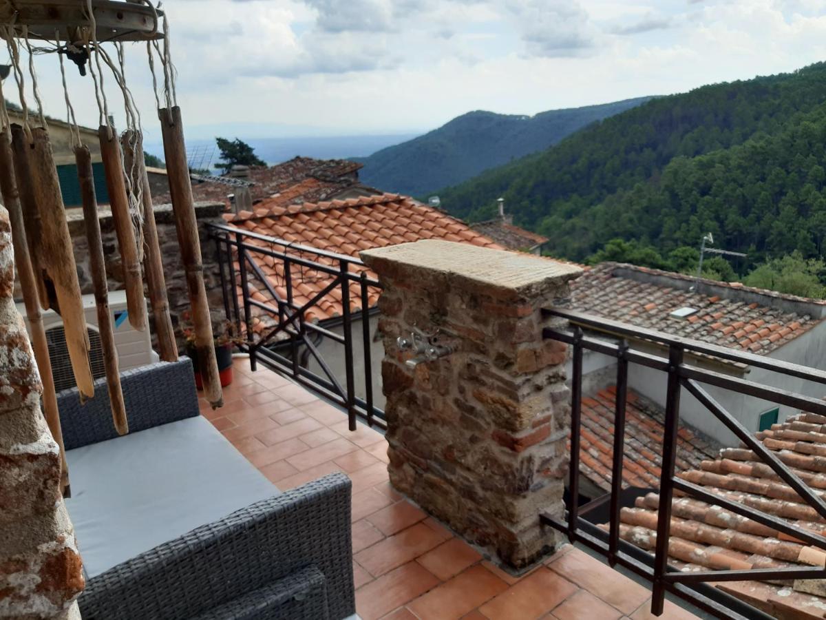 Attic With Balcony At Locanda Del Capo كابانّوري المظهر الخارجي الصورة